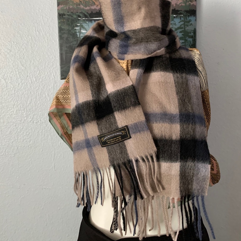 James Pringle weavers scarf 💯 %New wool🍀🌹
